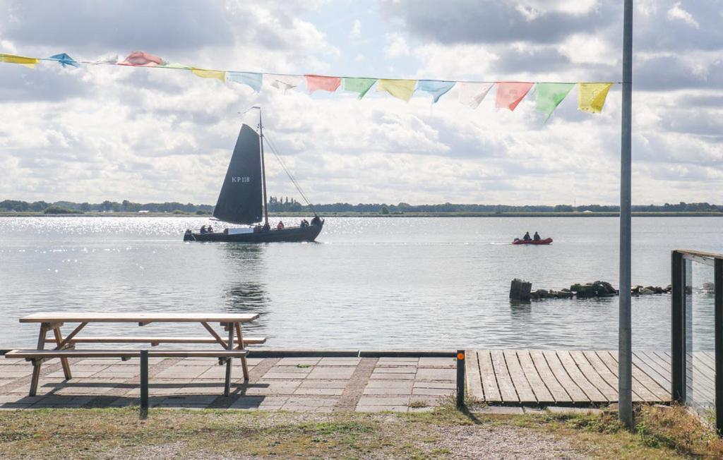 Houseboat Uitzicht Over Veluwemeer, Natuurlokatie, Prachtige Vergezichten 比丁赫伊曾 外观 照片