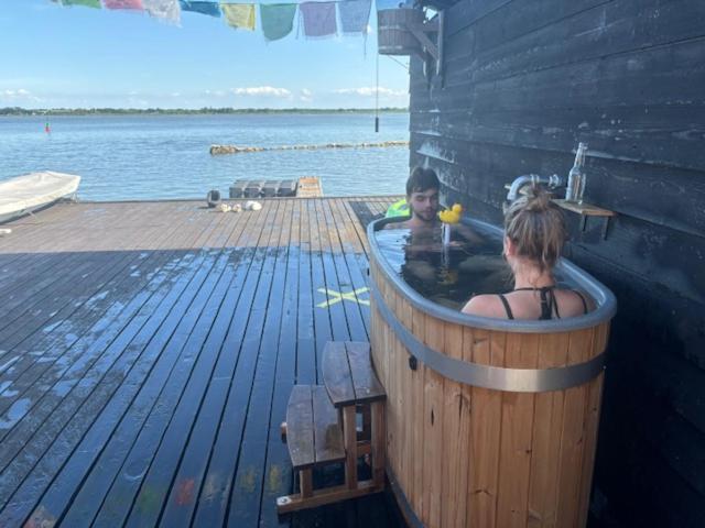 Houseboat Uitzicht Over Veluwemeer, Natuurlokatie, Prachtige Vergezichten 比丁赫伊曾 外观 照片